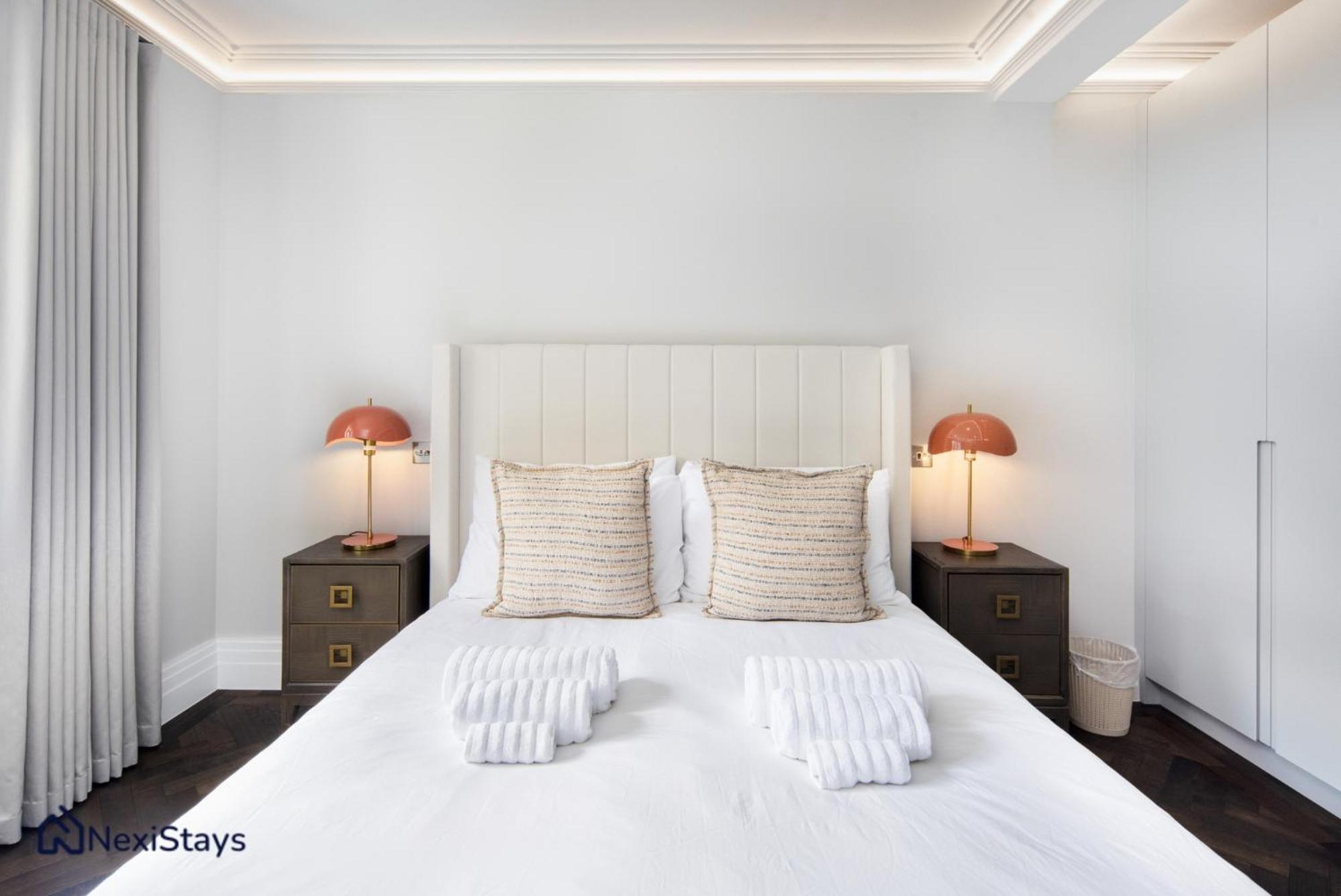 Apartment 1 Min Walk To Harrods, Knightsbridge Penthouse London